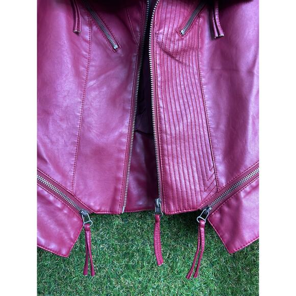 NWT Lulus Up on a Tuesday Vegan Leather Jacket Burgundy Moto Size M Medium - Picture 4 of 10